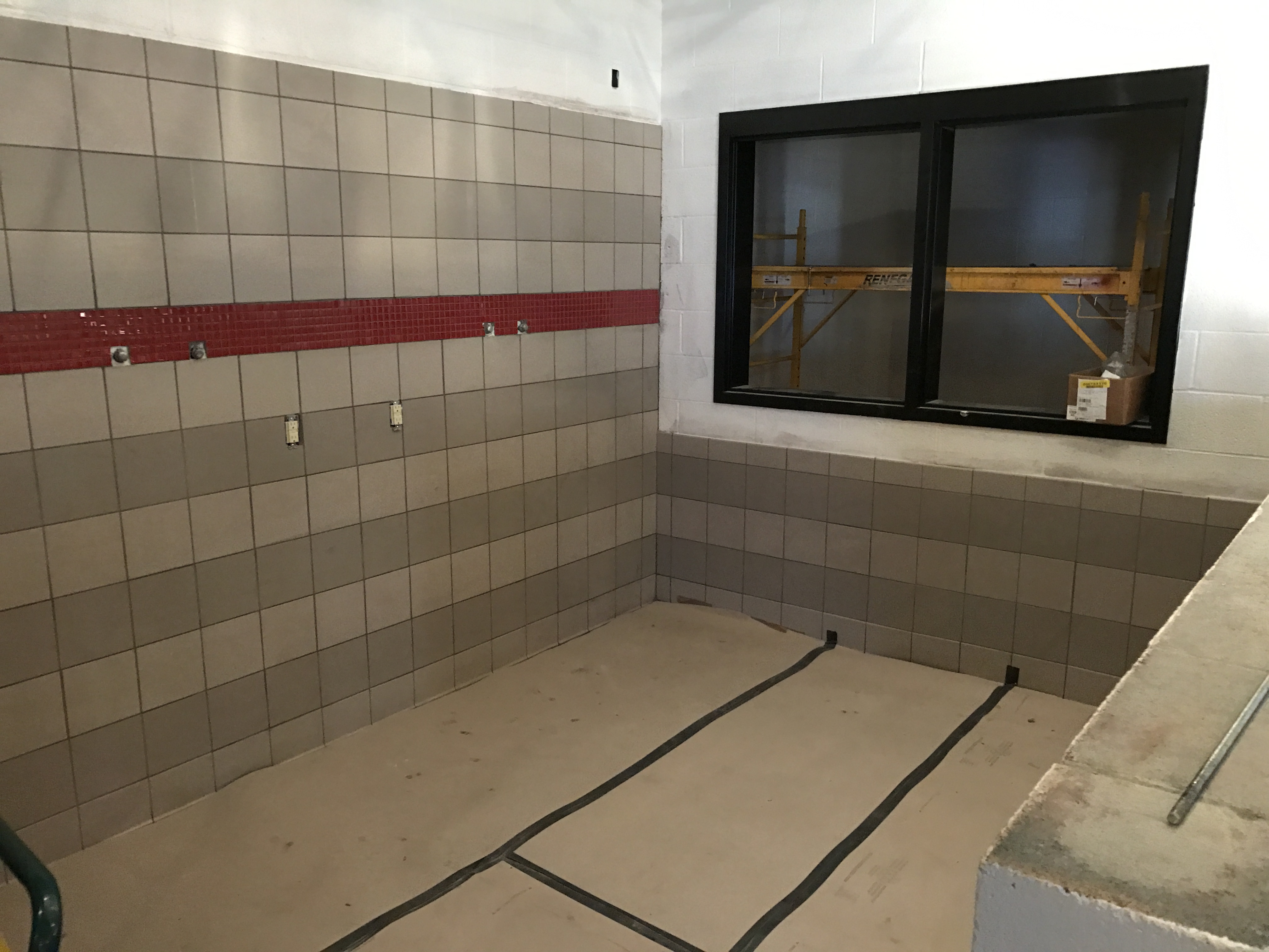 new RHHS athletic training room 